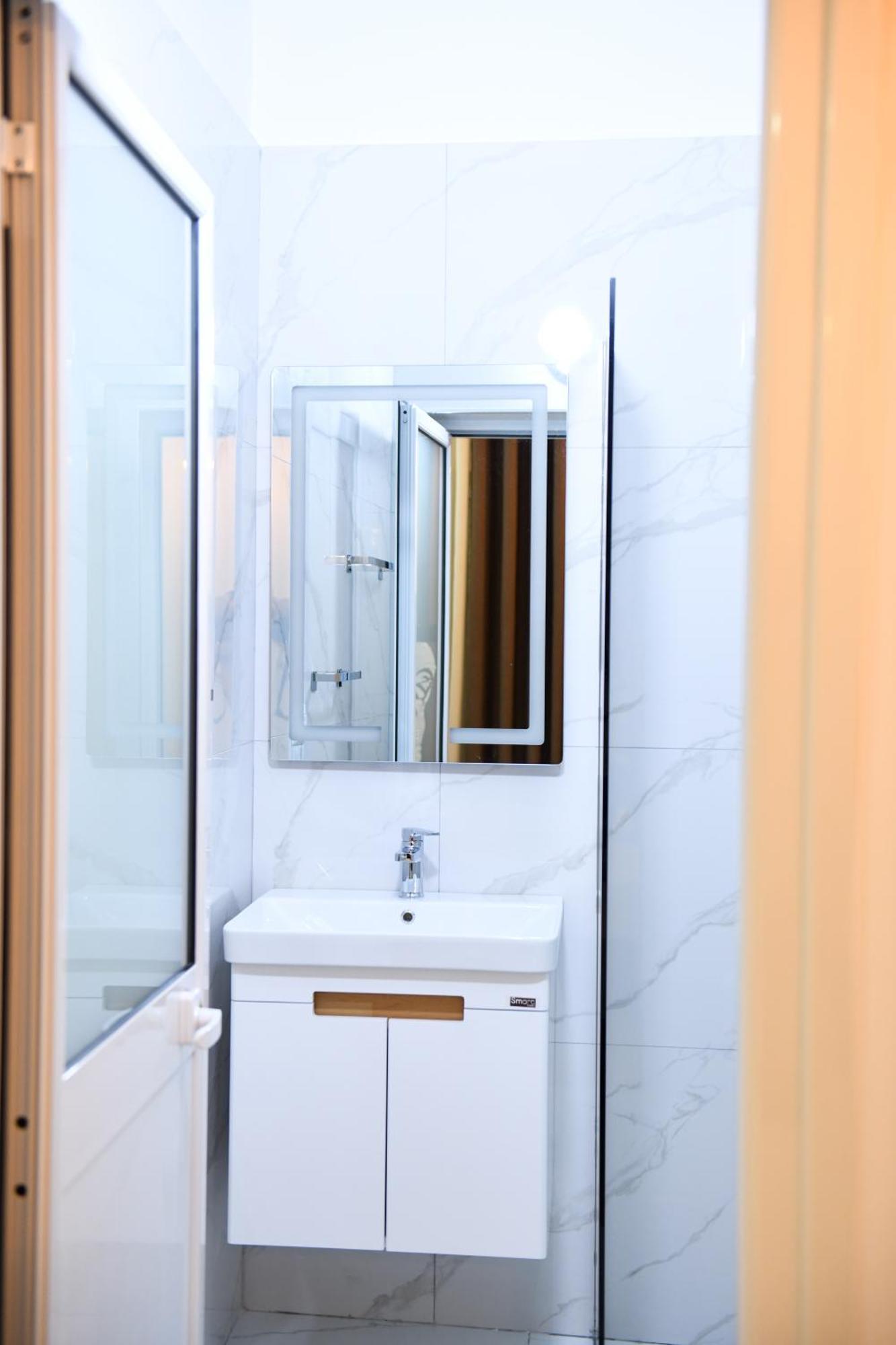 Guest House Cela City Centre بيرات المظهر الخارجي الصورة