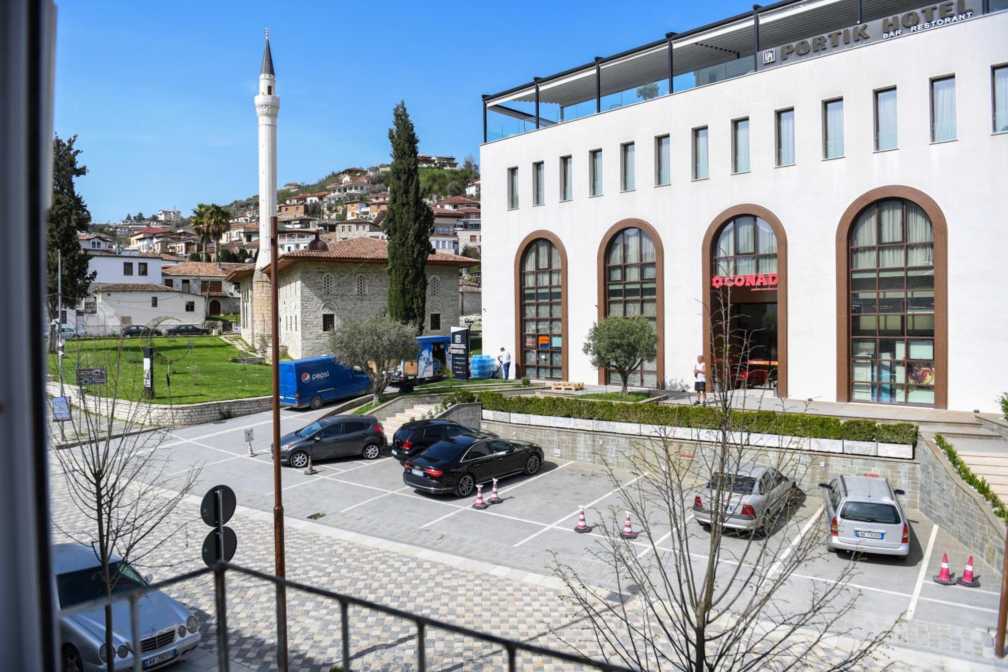 Guest House Cela City Centre بيرات المظهر الخارجي الصورة